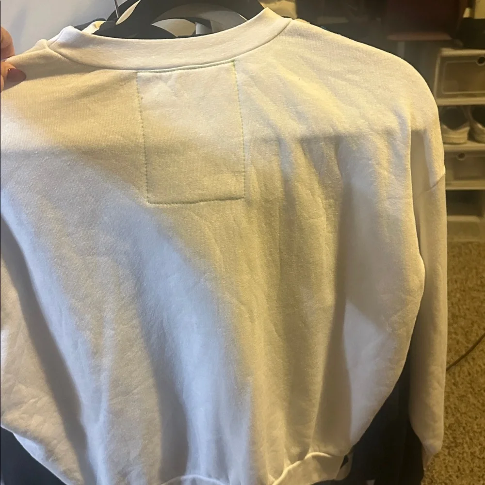 ❤️🤍💙 2025 Aviator Nation Pull Over - Picture 5 of 5